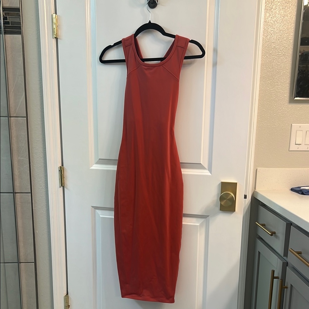 Elegant Red Sleeveless Dress